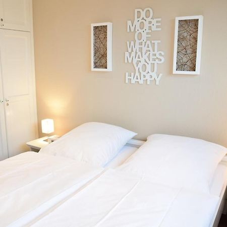 Schoenes Neues Hochwertig Renoviertes 2-Zimmer Appartement In Der 4. Etage. 베스터란트 외부 사진