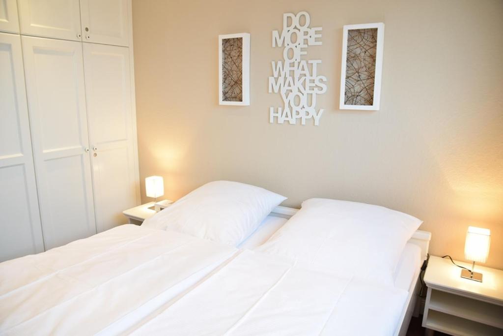 Schoenes Neues Hochwertig Renoviertes 2-Zimmer Appartement In Der 4. Etage. 베스터란트 외부 사진
