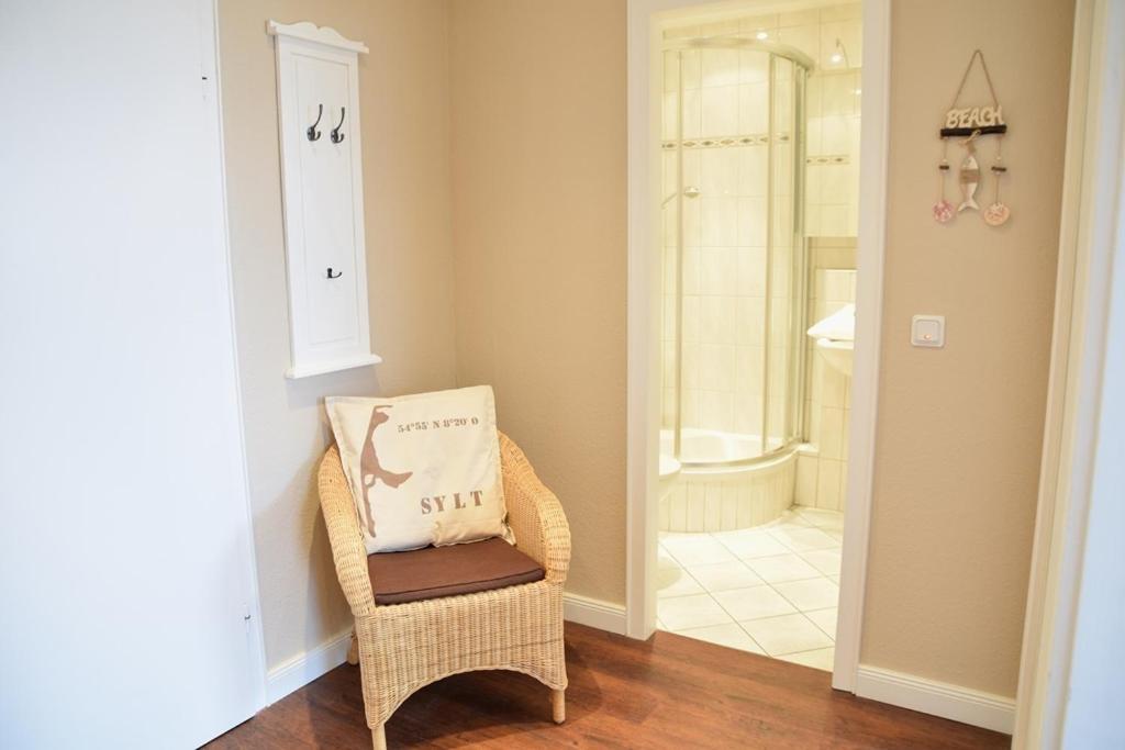 Schoenes Neues Hochwertig Renoviertes 2-Zimmer Appartement In Der 4. Etage. 베스터란트 외부 사진