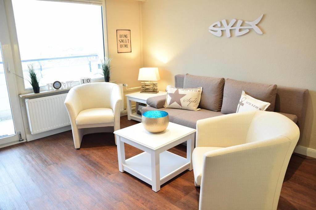Schoenes Neues Hochwertig Renoviertes 2-Zimmer Appartement In Der 4. Etage. 베스터란트 외부 사진